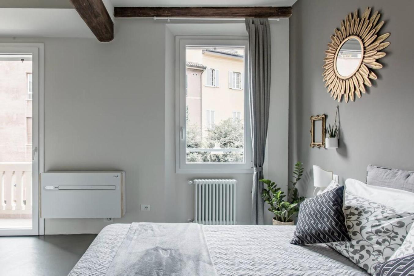 Charming Flat Righi Bologna Apartment Ngoại thất bức ảnh